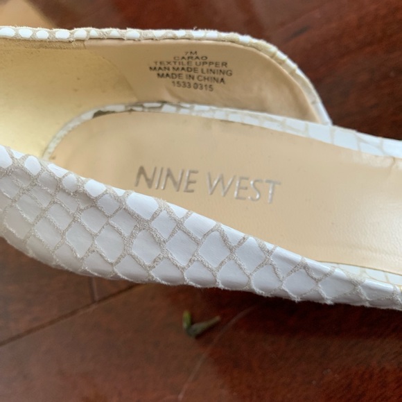 Nine West white snakeskin heels - Picture 3 of 8